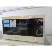 Микроволновая печь Midea MM 717 CAA